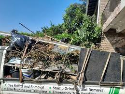 Best Attic Cleanout  in Allouez, WI